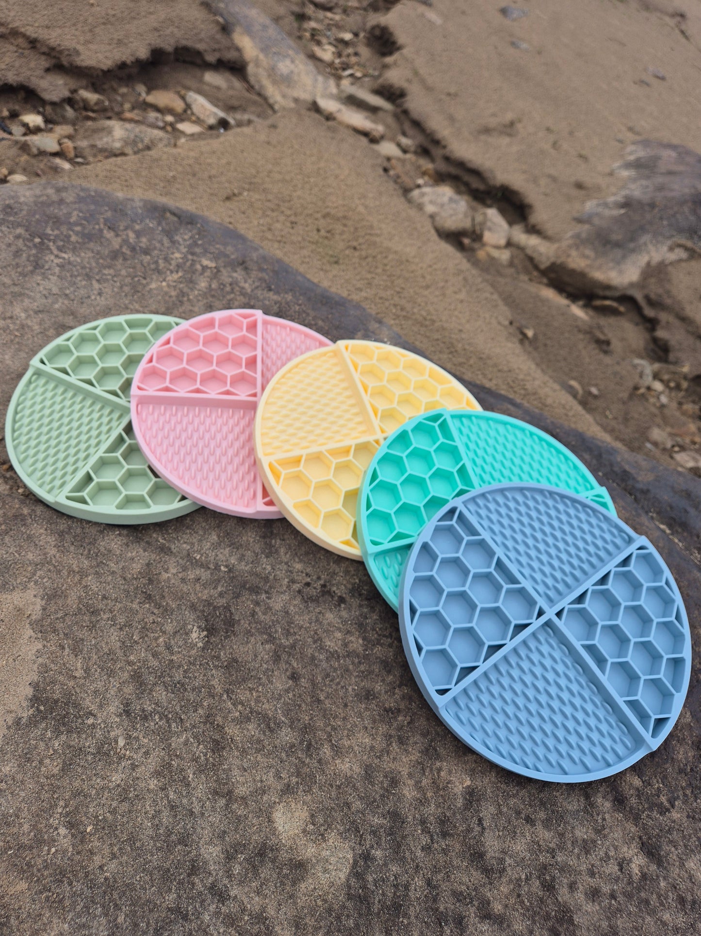 Slow feeder lickmat!